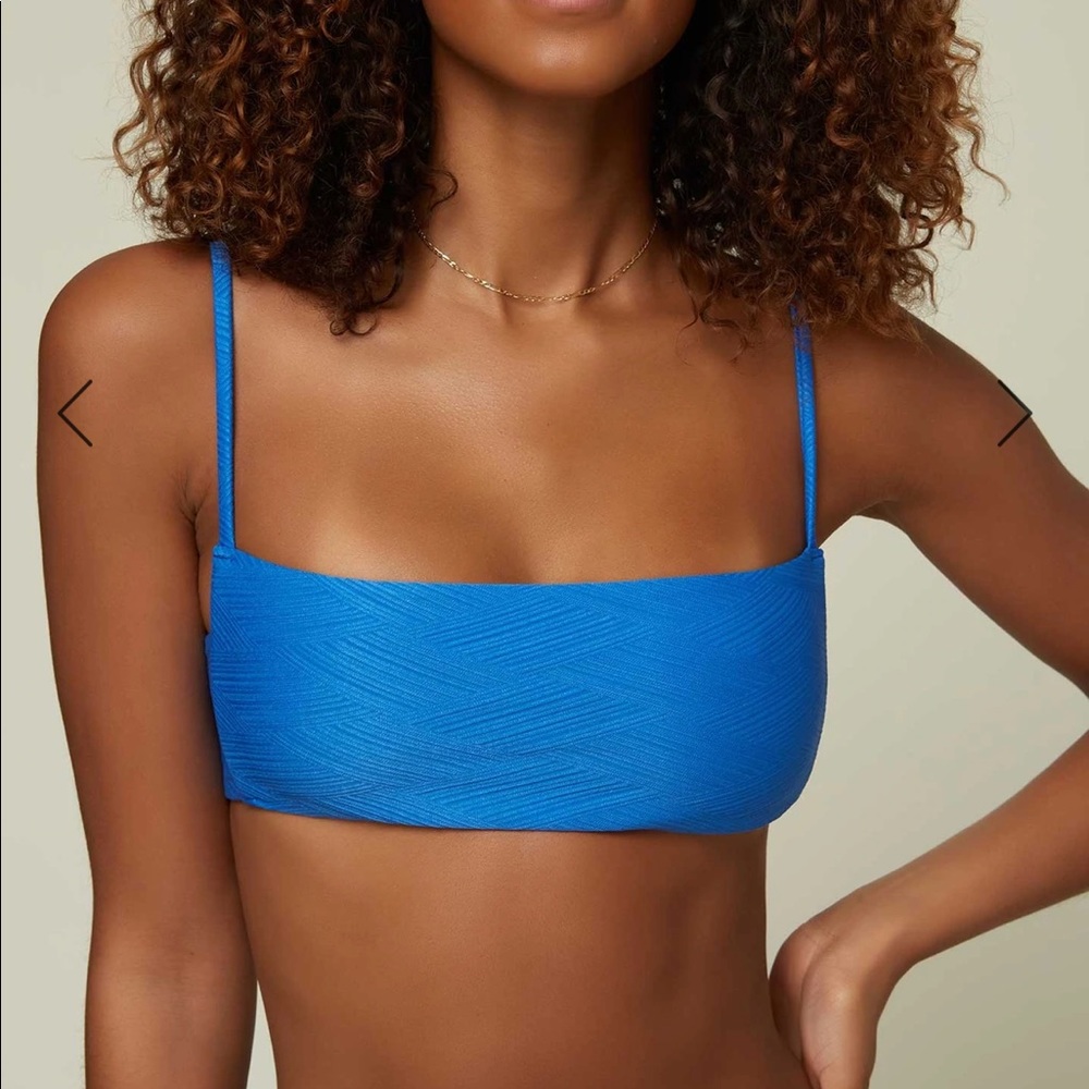 O’Neill Kyra textured bikini top NWT